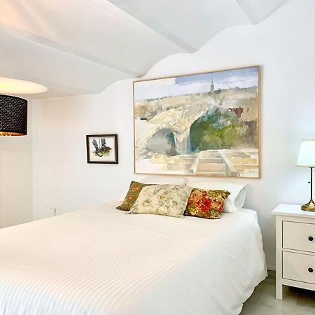 Charming 2 Bedroom Boutique Triplex Apartment With Private Terrace At Seville City Center By Ocityzen Buitenkant foto