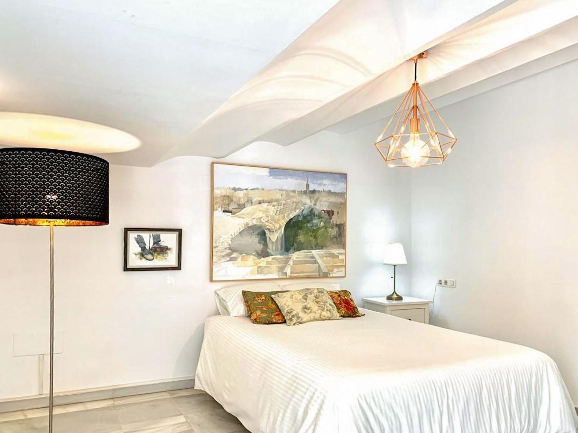 Charming 2 Bedroom Boutique Triplex Apartment With Private Terrace At Seville City Center By Ocityzen Buitenkant foto