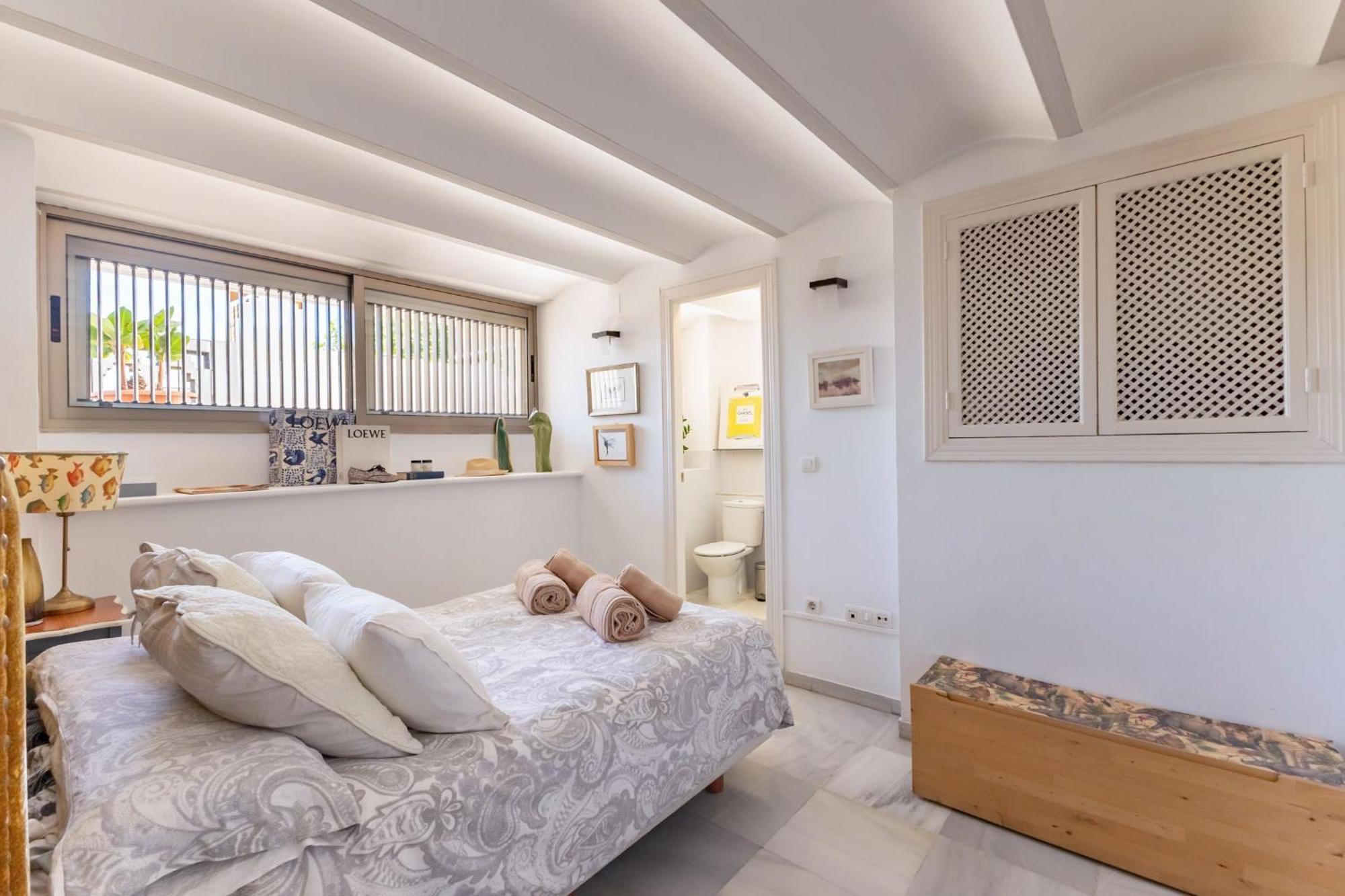 Charming 2 Bedroom Boutique Triplex Apartment With Private Terrace At Seville City Center By Ocityzen Buitenkant foto